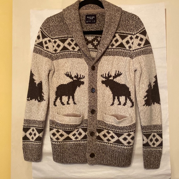 Abercrombie Fitch Moose Sweater 
